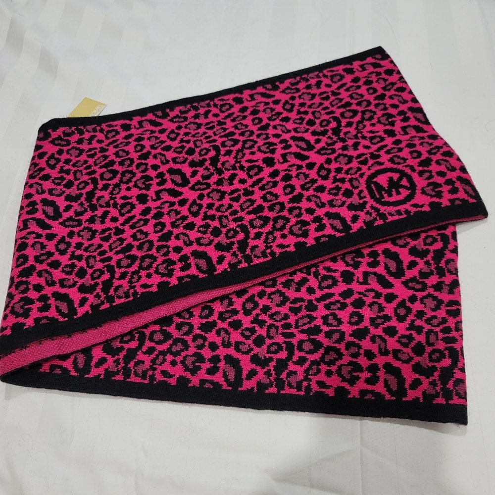 michael kors infinity scarf nwt